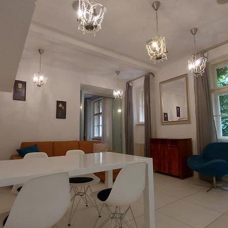Beautiful Appartment In The Old Town Of Bratislava Exterior photo
